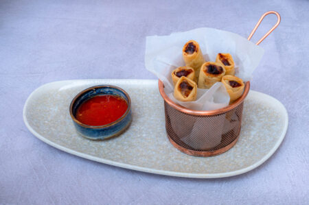 “SPRING ROLLS” ME PERIME (6 copë)